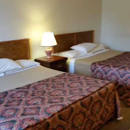 Olympia Motel Lake Delton Экстерьер фото