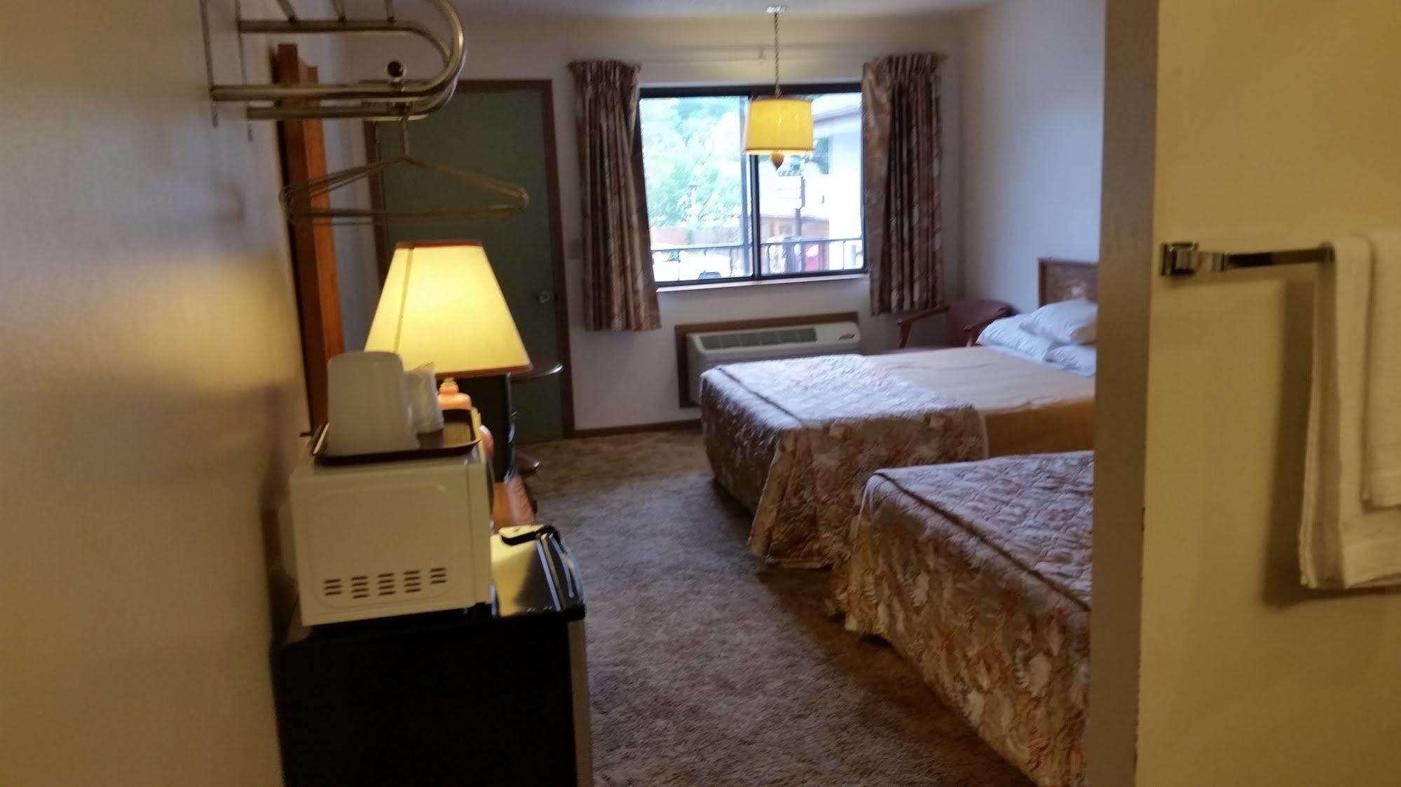 Olympia Motel Lake Delton Экстерьер фото