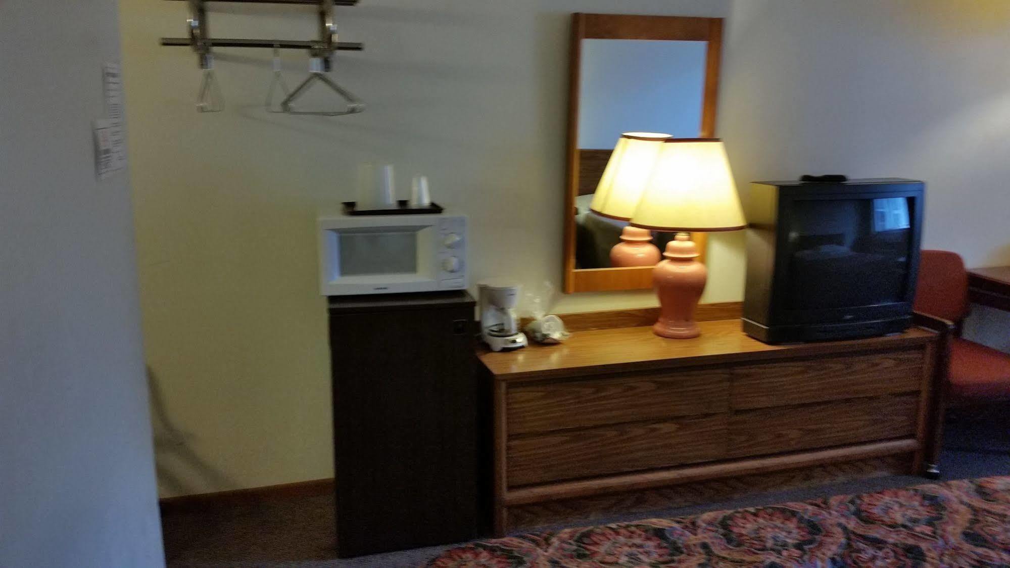 Olympia Motel Lake Delton Экстерьер фото